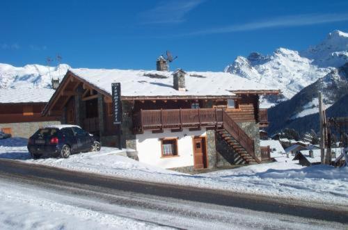 Residence Trompe-L'Oeil Champoluc Exterior photo